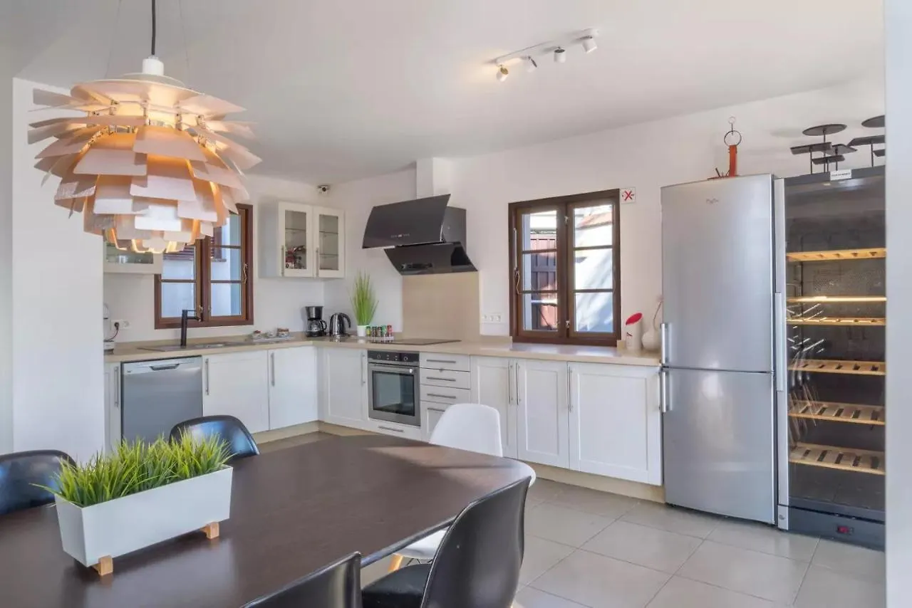 Scandinavian Design Villa Marbella 0*,